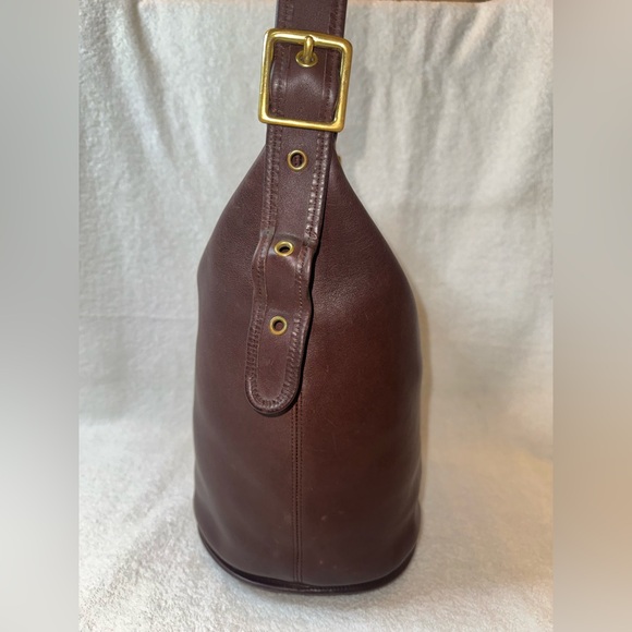 Coach Vintage bucket bag. - Picture 4 of 14
